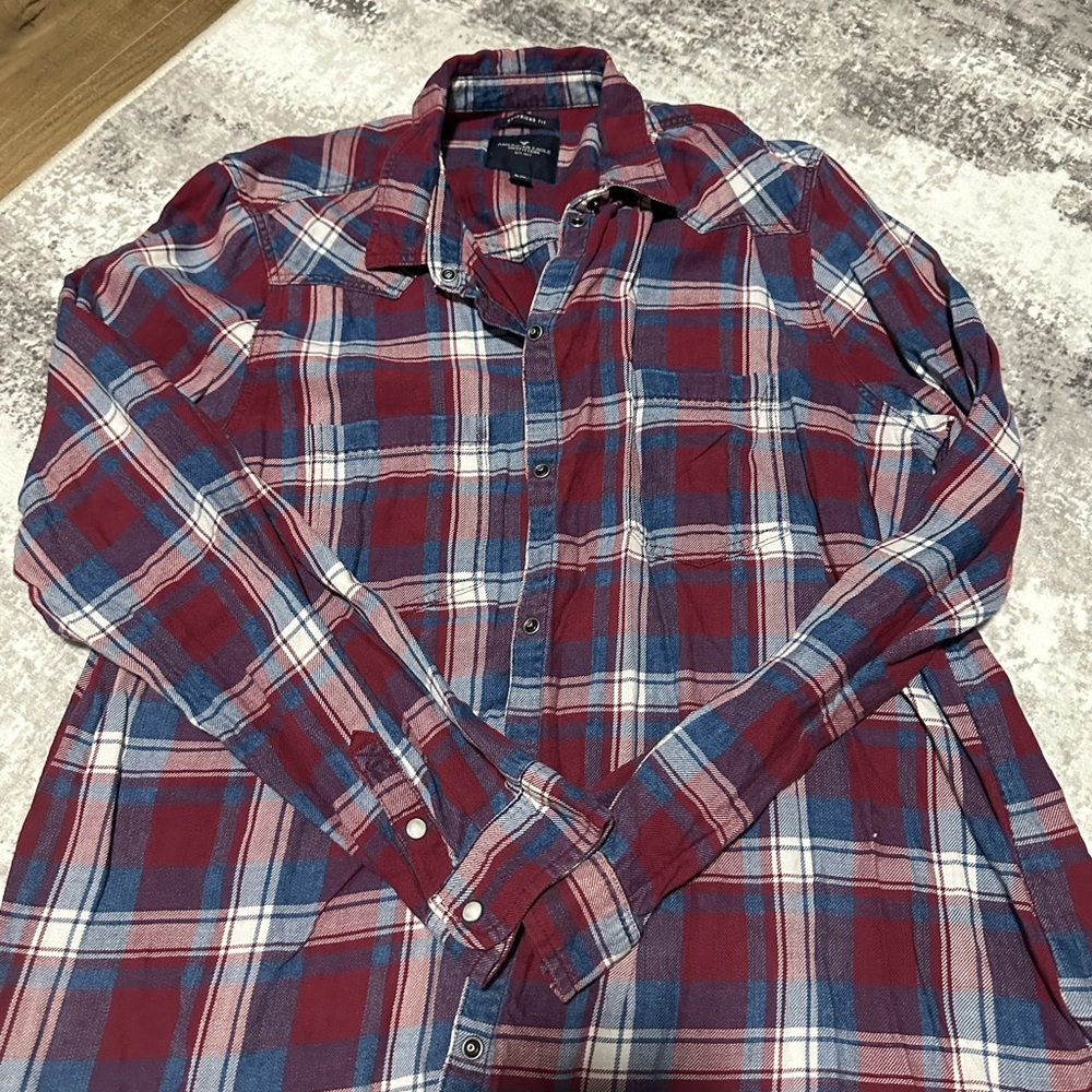 ❤️American Eagle Outfitters Red and Blue Plaid Shirt❤️
